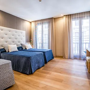 3* Otel Rialto